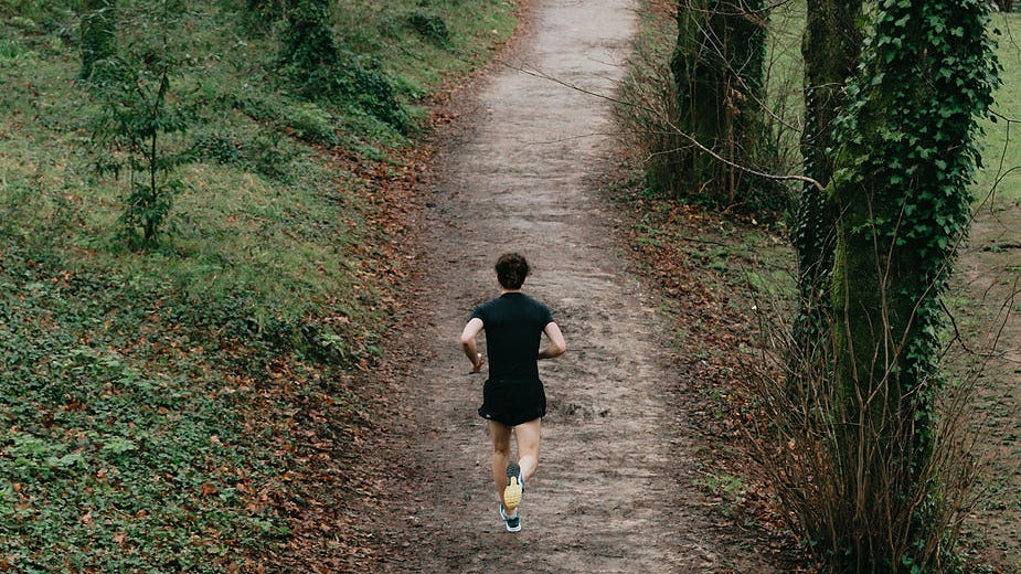 Courir fait-il maigrir ? Science, durée et conseils
